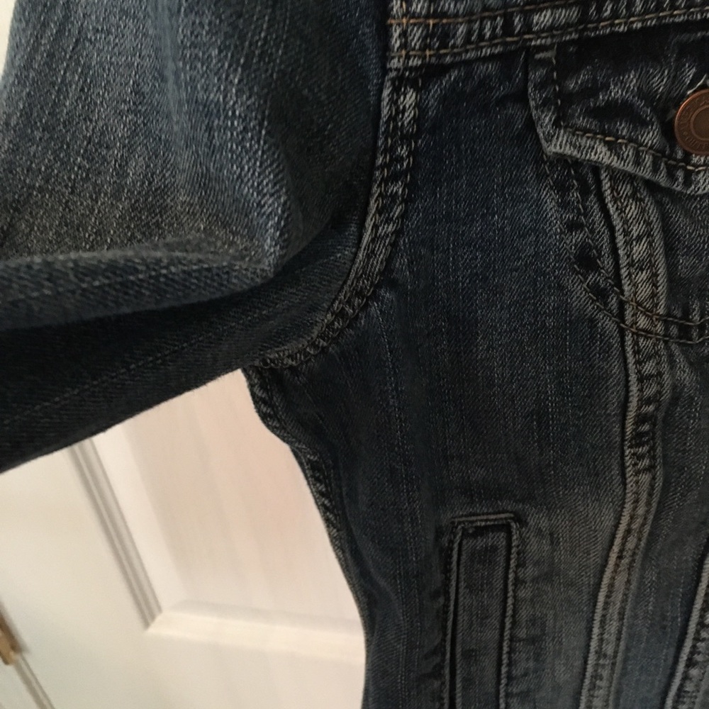 American Eagle Jean Jacket - Picture 6 of 10